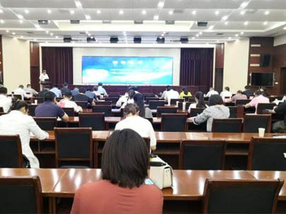 南通伊寧輕紡產(chǎn)業(yè)對(duì)接交流會(huì)在南通市市場(chǎng)監(jiān)督管理局舉行
